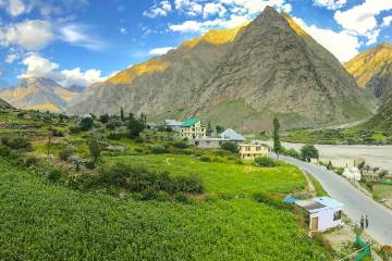 Amritsar to Himalayas: Leh & Ladakh Tour